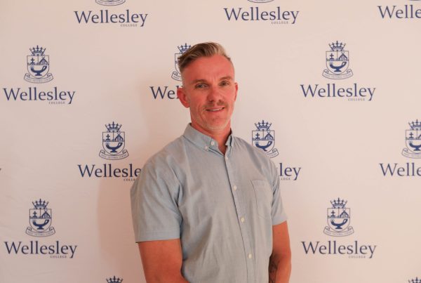 Glen Jorna, Staff Representative at Wellesley College